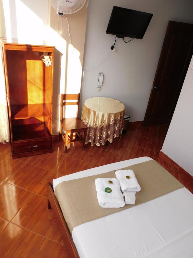 Hotel Tambopata Inn Puerto Maldonado Exteriör bild
