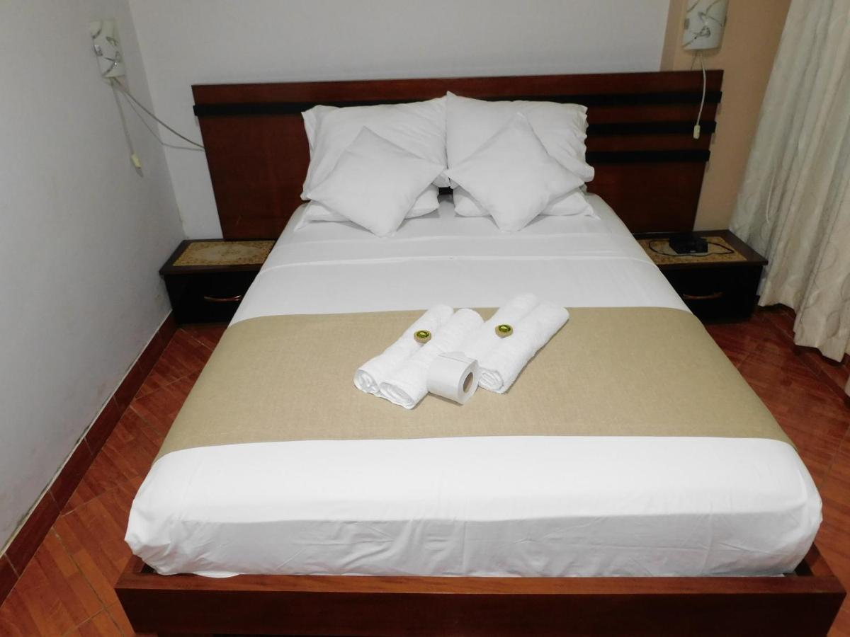 Hotel Tambopata Inn Puerto Maldonado Exteriör bild