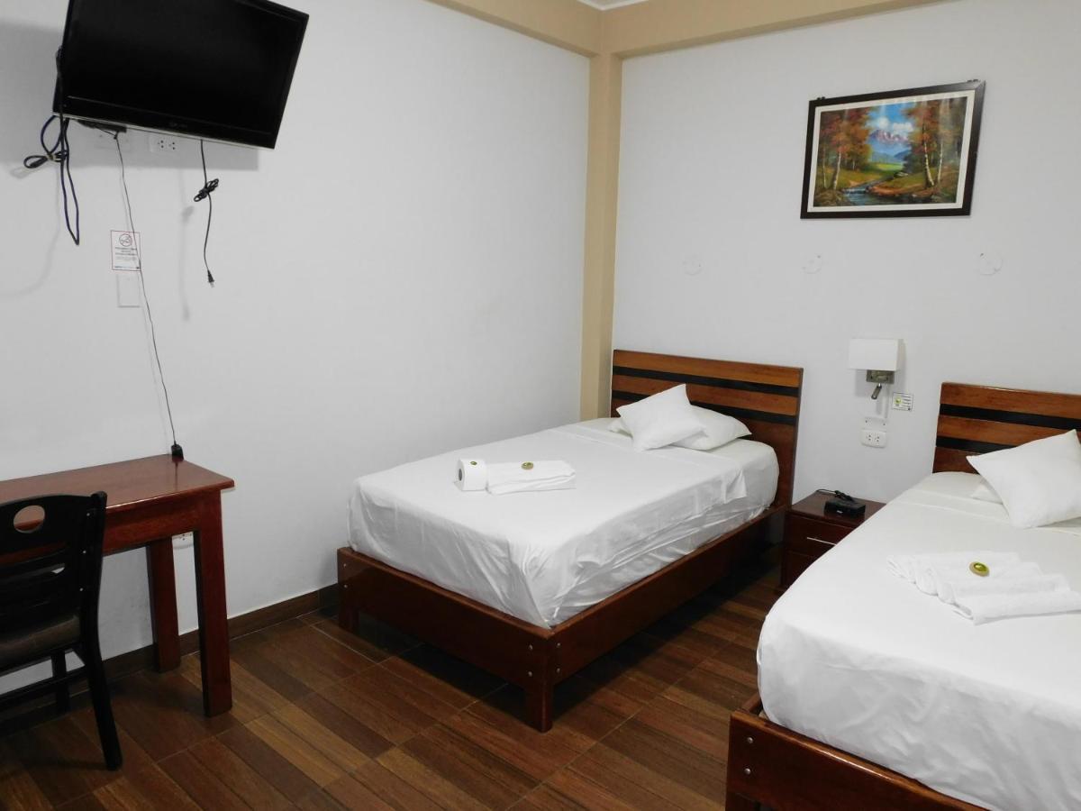 Hotel Tambopata Inn Puerto Maldonado Exteriör bild