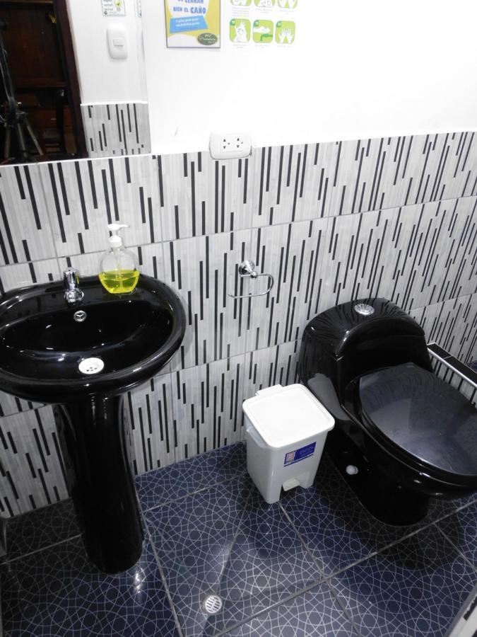 Hotel Tambopata Inn Puerto Maldonado Exteriör bild